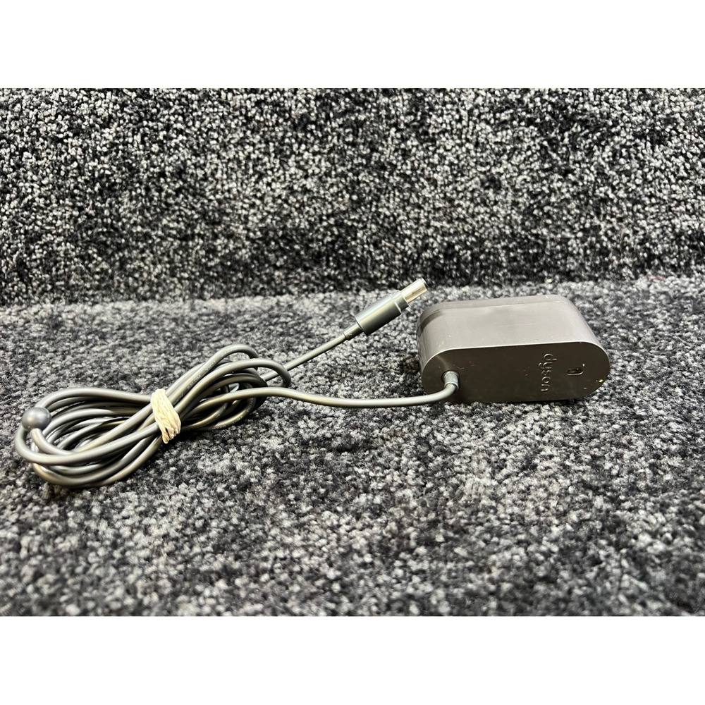 Dyson OEM DC Model Cordless Vacuum Cleaner Charger 17530-02 used - tested‎ works